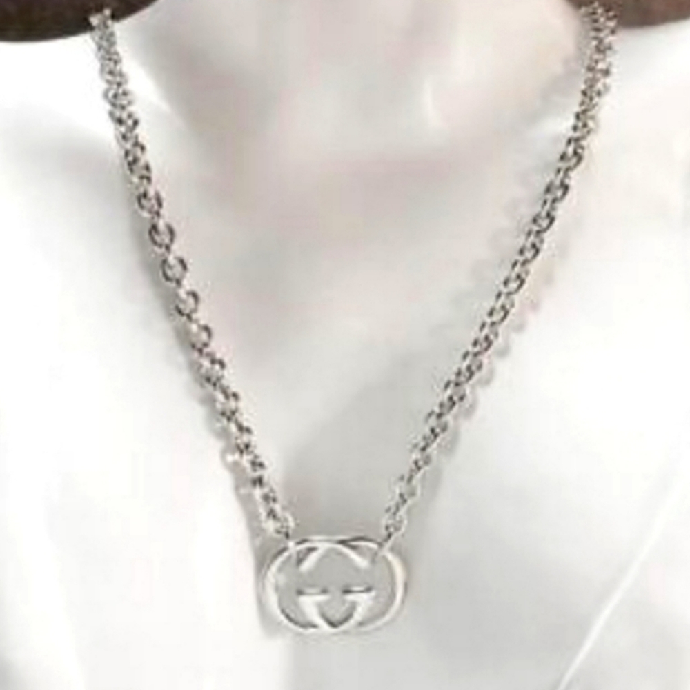 RARE! Gucci Luxury Double G Statement Logo Necklace 😍  like Mew condition! GORG